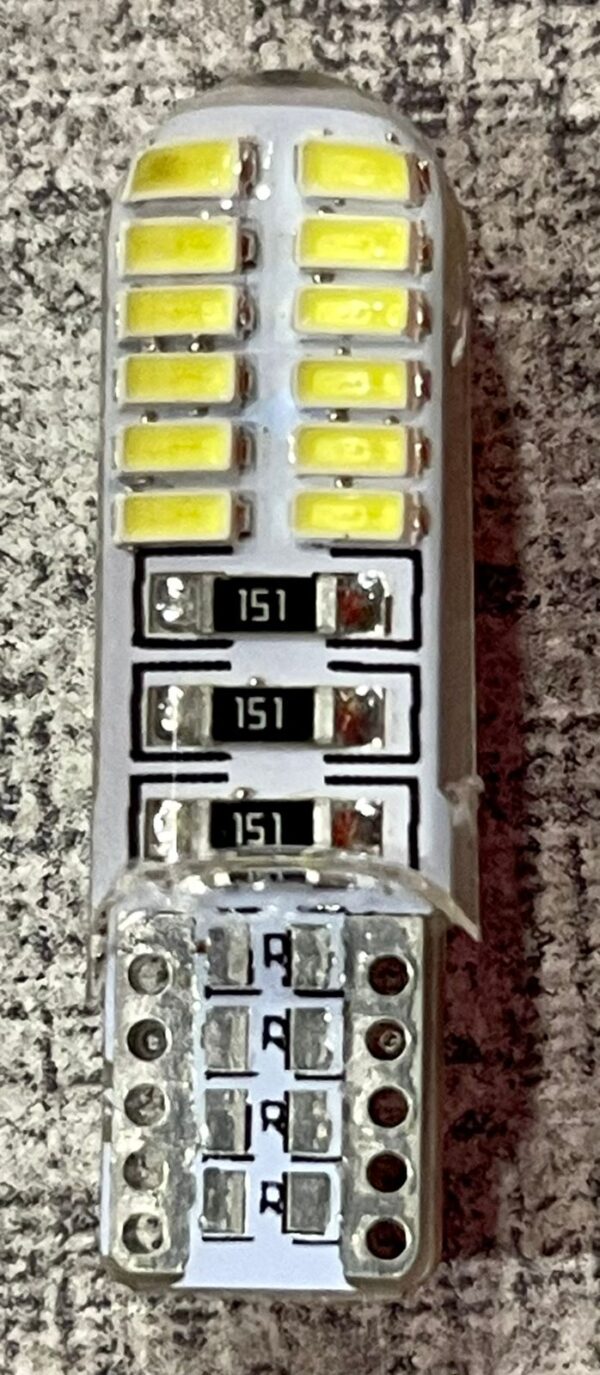BOMBILLO 158 LED 12V SILICONADO A/PT 24SMD 24 CHIP