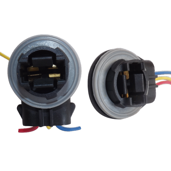SOCKET BOMBILLO 3157 CHEVROLET NEGRO (2 GUIAS PEQU